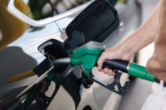 Precio de la bencina en Chile: se mantienen los valores esta semana, pero sube la parafina