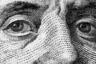 Precio del dólar en Chile: hoy en $887 y el patrón que viene marcando desde octubre