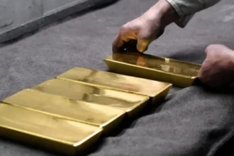 Precio del oro: caída de 14,6% en marzo marca el peor desplome mensual desde 2008 y reconfigura el rol del refugio