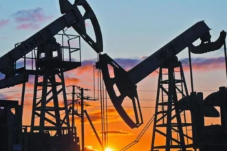 Precio petróleo cae desde US$129: Brent retrocede a US$109 tras tensión en el Golfo Pérsico