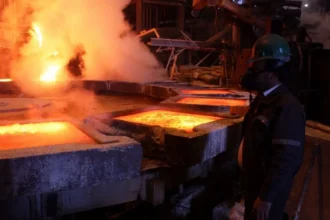 Precio récord del cobre sobre US$13.000/t: la señal que acelera la carrera por el suministro