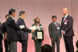 Primer latinoamericano: Investigador chileno recibe el Premio Nagamori 2025 en Japón