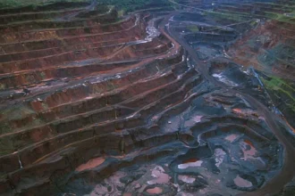 Producción de hierro en Perú sube 1,5% en febrero: las dos mineras que sostienen todo el volumen nacional