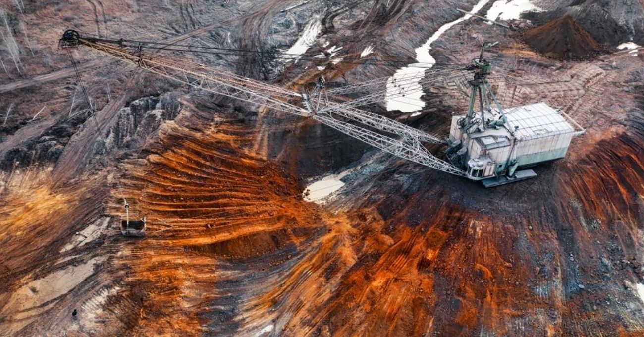 Prohibición china de exportar minerales críticos enciende alertas globales