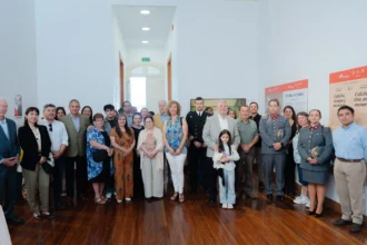 Propuesta artística sobre el pasado salitrero en sus últimos días de exhibición en Sala de Arte Casa Collahuasi