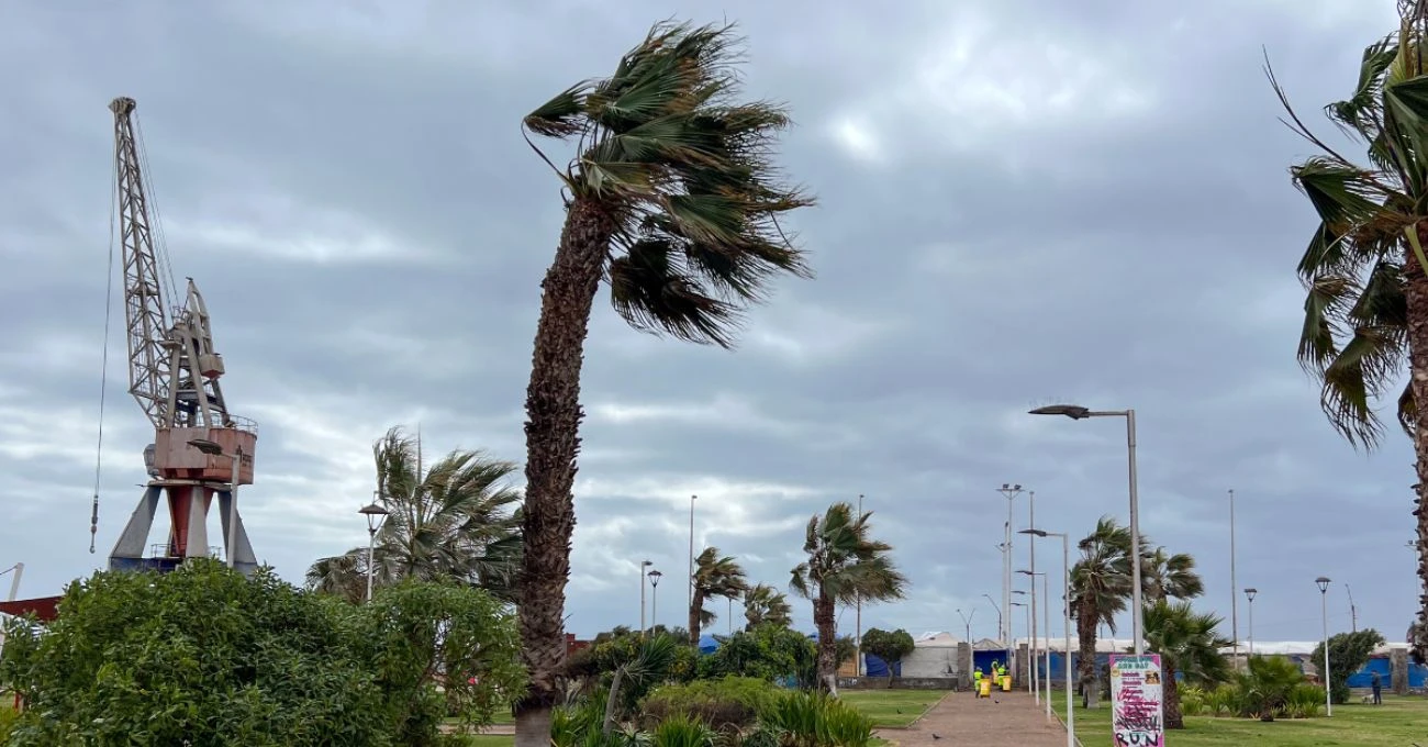 Ráfagas de hasta 90 km/h afectarán tres regiones del norte chileno