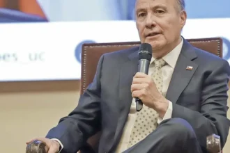 Reforma tributaria en Chile: gobierno mantiene baja del impuesto corporativo al 23% y descarta postergación