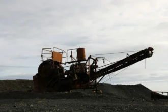 Reforma y agenda de permisos para potenciar la pequeña minería chilena