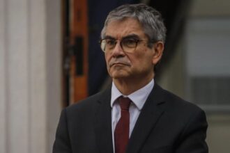Renuncia de Mario Marcel convierte al gobierno de Boric en el tercero consecutivo con más de un ministro de Hacienda
