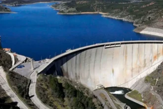 Reserva hídrica de España llega a 77,3% y suma 43.341 hm³: el exceso renovable que ya dejó a Trillo fuera del mercado