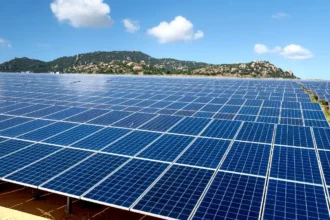 Residuos de paneles solares: 78 millones de toneladas y la industria que todavía no sabe qué hacer con ellas