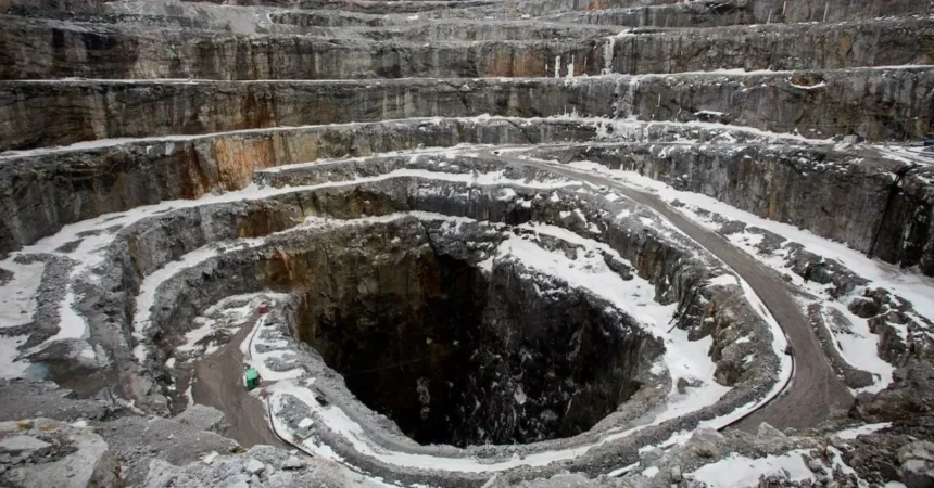 Rio Tinto cierra la histórica mina Diavik y deja los diamantes atrás