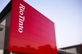 Rio Tinto y Amazon Web Services colaboran para llevar cobre Nuton® de baja huella de carbono a centros de datos en Estados Unidos