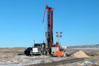 Roxmore Resources Amplía Significativamente la Posición de Terreno en el Proyecto Oro Converse en un 70%