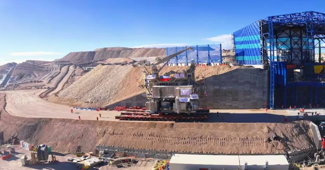 Salfacorp incrementa sus ganancias en 2025 impulsada por la expansión de grandes proyectos mineros