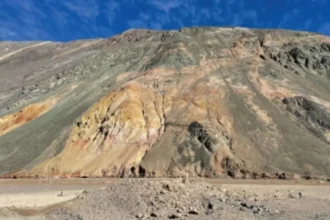 San Lorenzo Gold amplía su exploración minera en Cerro Blanco y proyecto Rubi