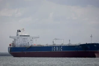 Sanciones a Venezuela: EE.UU. abre 3 vías para sumar petróleo en plena guerra con Irán, pero el salto no será inmediato