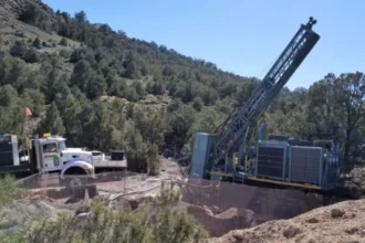 Scorpio Gold perfora 41,22 metros con una calificación de 0,44 g/t de oro, desde 91,29 metros siguiendo la tendencia de Reliance en el distrito de Manhattan, Nevada
