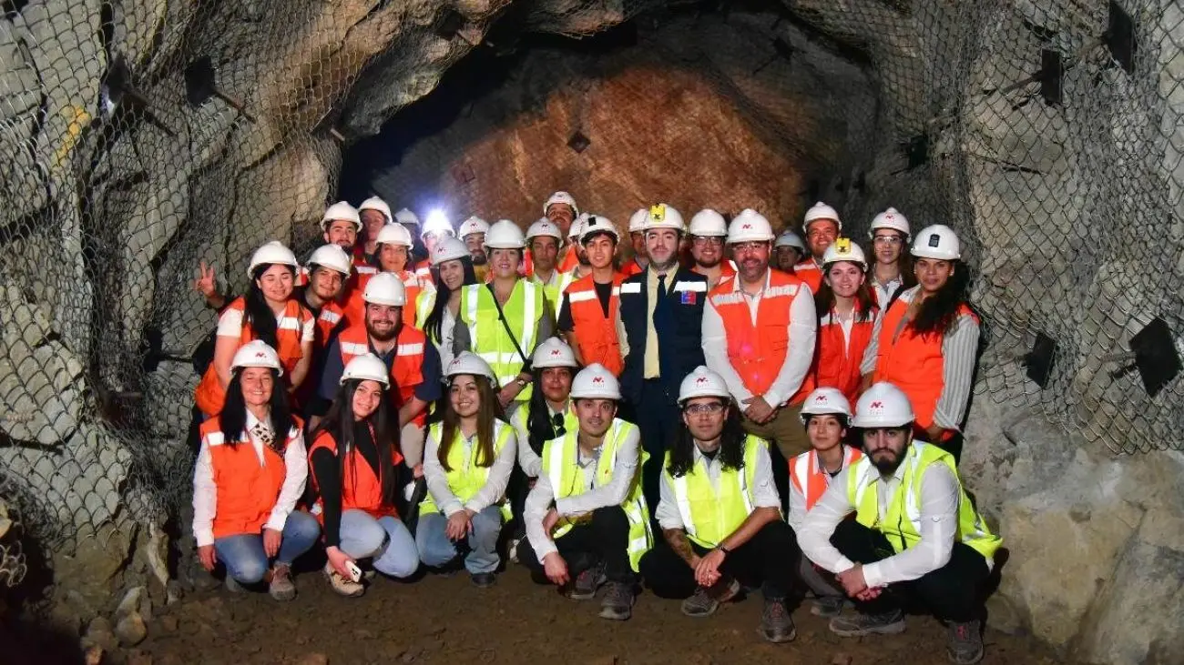 SENCE y Mine Class certifican a nuevos talentos para la minería del futuro en Chile