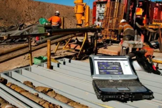 Startup chilena Graiph IA firma contrato con BHP para digitalizar datos geológicos históricos