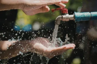 Subsidio de Agua Potable: descuento de hasta 85% en 13 m³ y la condición del 5% que define si puedes postular