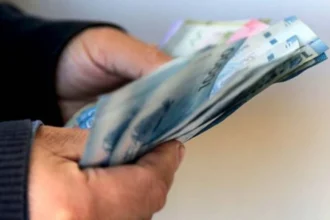 Sueldo mínimo 2026: ley obliga nuevo reajuste antes de mayo y abre debate por impacto económico