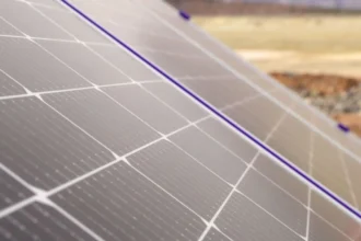 Tecnología LED y energía solar: Codelco avanza hacia la sostenibilidad ambiental