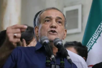Tensión EE.UU.–Irán: Presidente iraní acusa “crimen de guerra masivo” tras amenaza de Trump y cifra en más de 2.000 los muertos