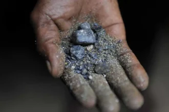 Tierras raras: 390.000 toneladas y el cuello de botella que decide quién manda en la transición energética