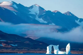 Tierras raras en Groenlandia: 1,5 millones de toneladas bajo el hielo, pero solo 150 km de carreteras separan el recurso de una mina real
