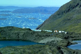 Tierras raras en Groenlandia: Kvanefjeld enfrenta bloqueo y golpea uno de los mayores proyectos sin desarrollar