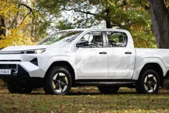 Toyota lanza la Hilux Travo-e, su primera pickup totalmente eléctrica en 2026