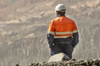 Trabaja en Minera Escondida: 79 vacantes en contratistas y servicios que están moviendo turnos 7×7