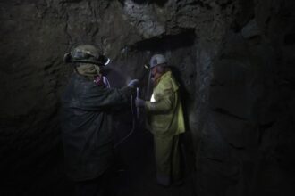 Trabajador resulta gravemente herido tras explosión de tronadura en faena minera de Taltal
