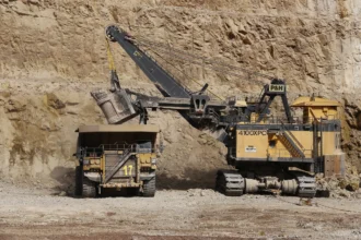 Trabajos en minería en Chile: sueldos de hasta $3 millones y estas vacantes siguen activas hoy