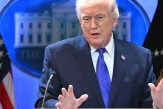 Trump eleva al 15% el arancel global: el límite de 150 días que reactiva la pelea legal tras el fallo de la Corte Suprema