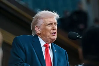 Trump enfría el arancel global del 15%: lo condiciona a acuerdos bilaterales y mantiene el 10% por 150 días
