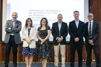 UC y Codelco investigan riesgos de baterías de litio en minería subterránea chilena