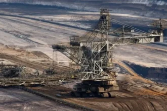 UE sube el gasto en defensa a €381.000 millones, pero el control de minerales críticos sigue fuera de Europa
