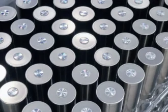 UEL pone a prueba 6 celdas de batería de sodio para redes eléctricas: aditivo de metal de transición busca más ciclos y menor costo que el litio