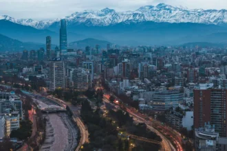 Aumentan ofertas laborales en minería en Santiago con sueldos de hasta $3.000.000