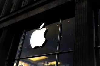 Apple considera a Intel y Samsung para fabricar sus chips en EE.UU.