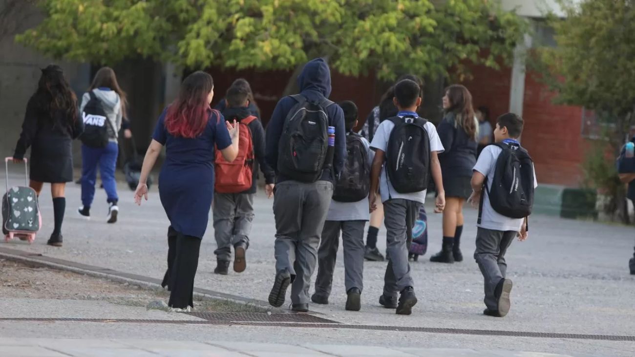 Vacaciones de Invierno 2025 en Chile: Conoce las Fechas por Región y Planifica tu Descanso Familiar