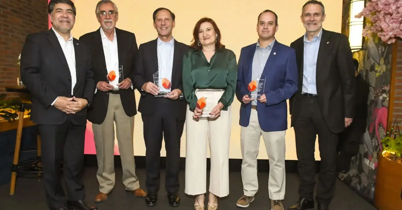 Vantaz celebra 25 años de historia reconociendo a líderes del ecosistema minero