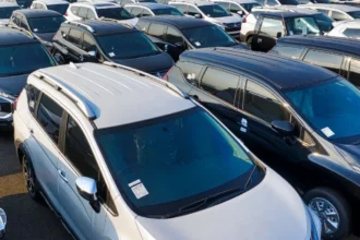 Ventas de autos nuevos suben 14% en marzo y los SUV lideran en Chile