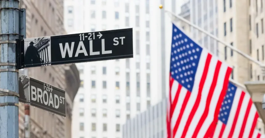 Wall Street cae, petróleo sube y arrastra a la baja al IPSA