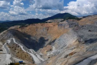 Zijin Mining supera US$10.000 millones en América Latina y apunta al cobre que Perú aún no destraba
